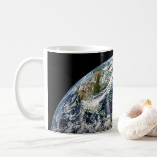 Caneca De Café Imagem Mosaica Do Planeta Terra Com 3 Furacões