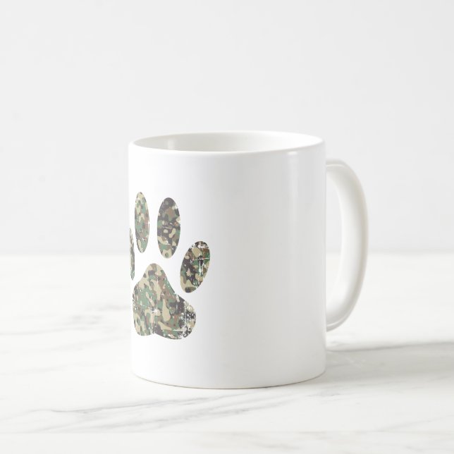 Caneca De Café Impressão de Cachorro de Camo Distante (Frente Esquerda)