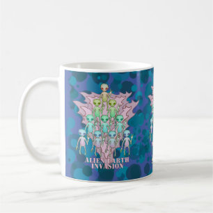 Caneca De Café Invasão Alienígena Rosa na Terra