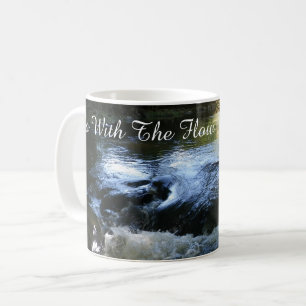 Caneca De Café Ir Com O Fluxo