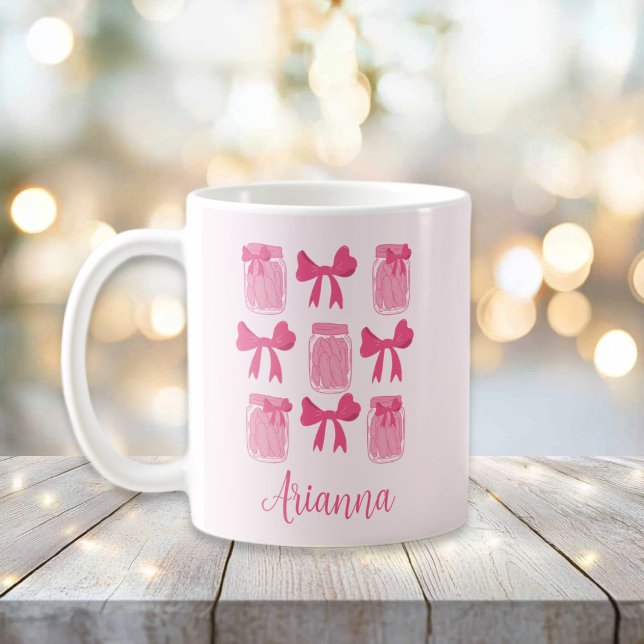 Caneca De Café Jar de picles de coquete rosa-quente e Arco person (Hot Pink Coquette Pickle Jars and Bows Personalized Mug)
