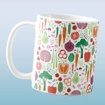 Caneca De Café Jardim Vegetal<br><div class="desc">Um padrão de arte vegetal divertido. Perfeito para cozinheiro, nutricionista, jardineiro ou agricultor. Ideal para a sua cozinha, restaurante, café, restauração ou comida. Arte original de Nic Squirrell.</div>