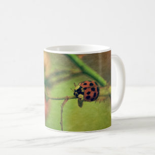 Caneca De Café Joaninha na natureza