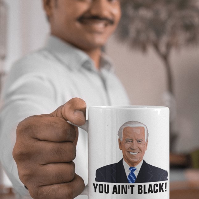 CANECA DE CAFÉ JOE BIDEN, VOCÊ NÃO É NEGRO! MACHOS DE CAFÉ (Criador carregado)