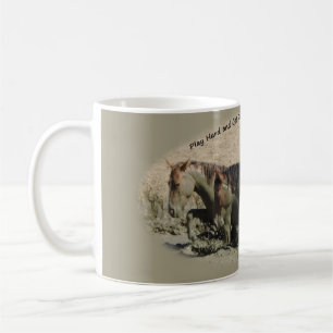 Caneca De Café Jogue o duro e obtenha a bacia de lavagem suja da