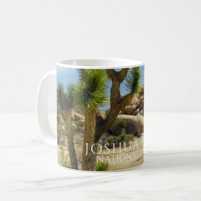 Caneca De Café Joshua Tree, pedras gigantes, deserto (Frente Esquerda)