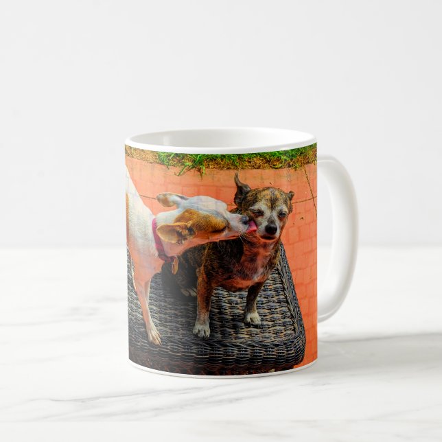 Caneca De Café Kealani & Coco Beijando Mug (Frente Esquerda)