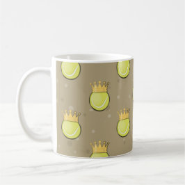 Caneca De Café King Tennis - Padrão contínuo em fundo marrom