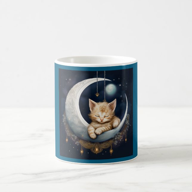 Caneca De Café Kitten Dormindo Em Crescent Moon Object (Centro)