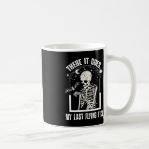 Caneca De Café Lá Vai Minha Última Skele De Dia de as Bruxas engr