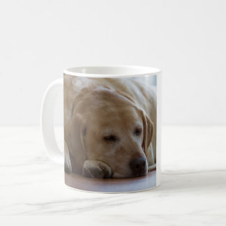 Caneca De Café Labrador retriever amarelo sonolento