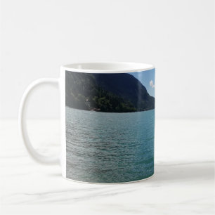 Caneca De Café Lago turquesa entre montanhas - fotografia