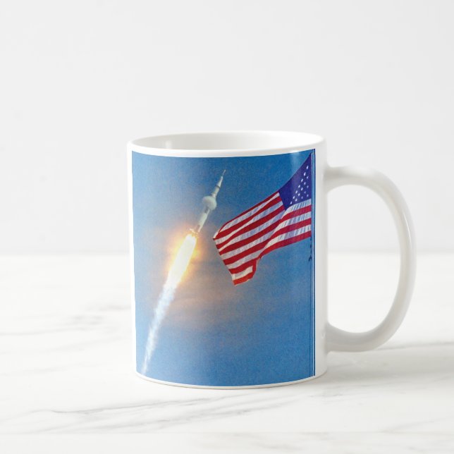 Caneca De Café Lançamento do Apollo 11 com a bandeira americana (Direita)