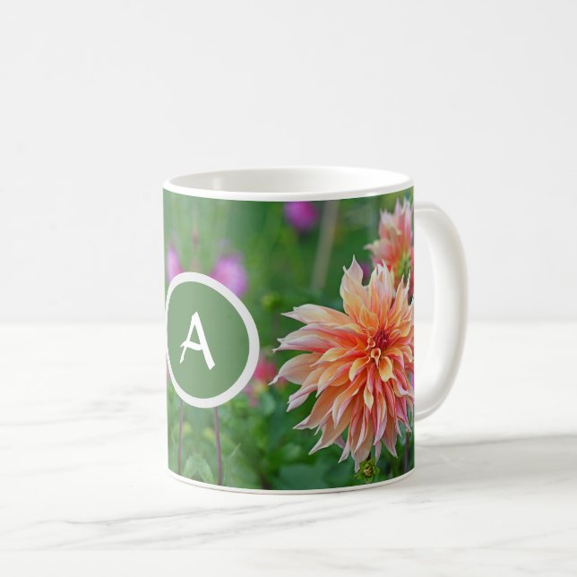 Caneca De Café Laranja e Rosa Dahlia Flor Monograma Café Mug (Frente Esquerda)