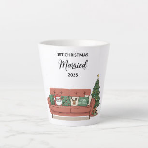 Caneca De Café Latte 1º Natal Casados 2025 Sofá Fofo e Aconchegante R
