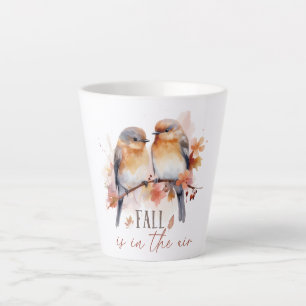 Caneca De Café Latte A Queda Está No Ar