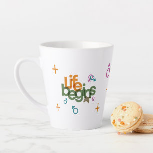 Caneca De Café Latte A Vida Começa Em (Personalizar) Lata