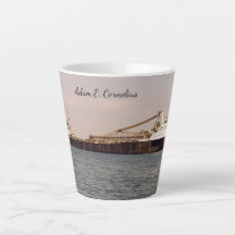 Adam E. Cornelius, caneca latte