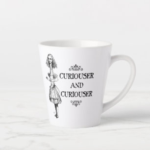Caneca De Café Latte Alice - Curiosa e Curiosa