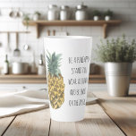 Caneca De Café Latte Amacião de Aquarela Moderna e Cota Engraçada Posit<br><div class="desc">Amacião de Aquarela Moderna e Cota Engraçada Positiva</div>