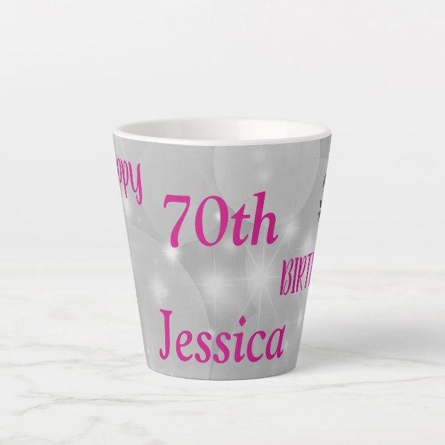 Caneca De Café Latte Aniversário de 70 brilhante rosa elegante (Frente)