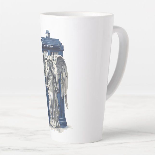 Caneca De Café Latte Anjo Chorão com Caixa de Polícia Azul 1 (Ângulo direito)