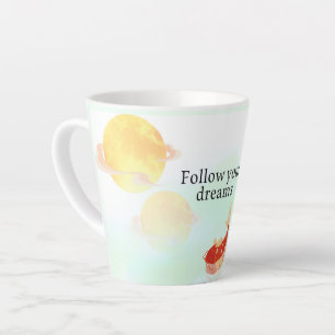 Caneca De Café Latte Arte de Citação de Sonho de Peixe Koi – "Siga Seus