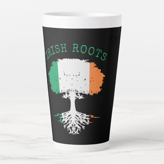 Caneca De Café Latte Árvore da Família Irish Roots (Frente)