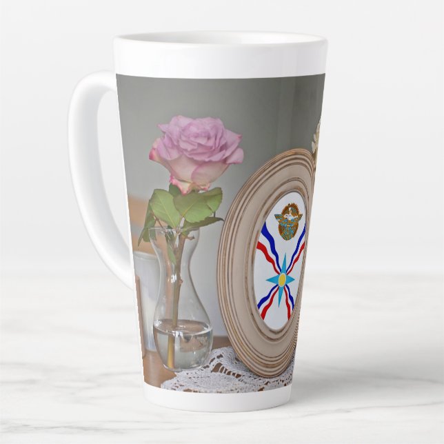 Caneca De Café Latte Assíria (Ângulo esquerdo)