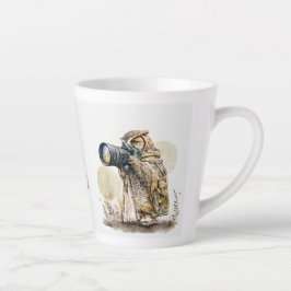 Caneca De Café Latte Através Da Caneta De Vidro