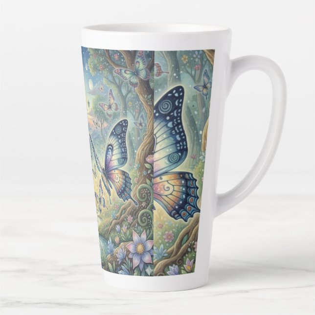 Caneca De Café Latte Ballet de Borboletas em uma Floresta Mística (Direita)