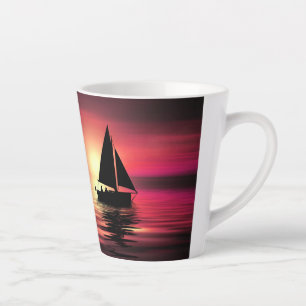 Caneca De Café Latte Barco à Vela ao Pôr do Sol no Mar Projeto de Arte
