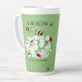 Caneca De Café Latte BEES e LadyBugs - Arte de LeahG Salvar as Abelhas