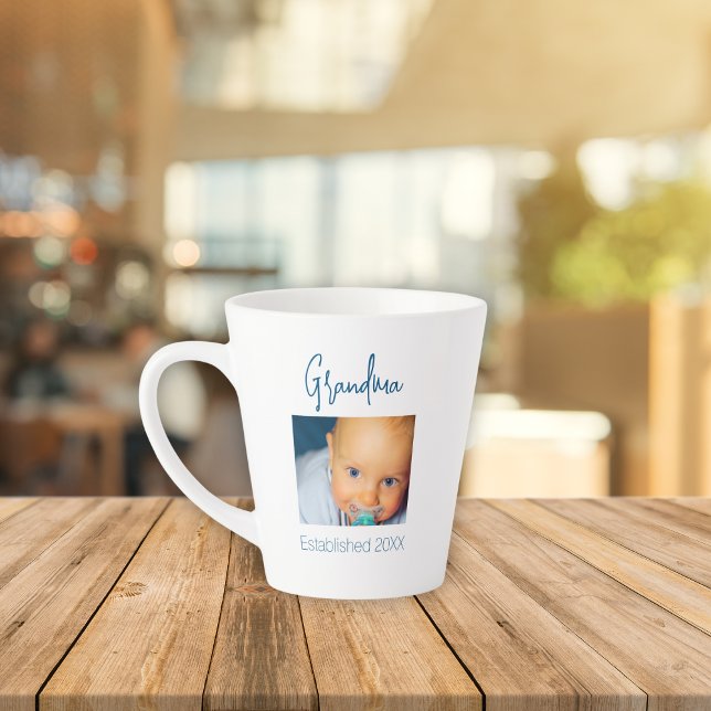 Caneca De Café Latte Bonito Monograma Nova Vovó Foto Mug (Criador carregado)