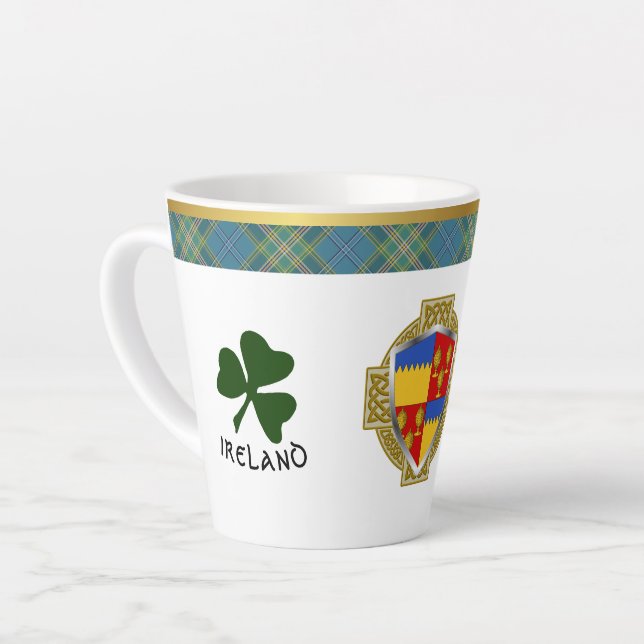 Caneca De Café Latte Butler Irish Shield & Tartan Personalizado (Ângulo esquerdo)