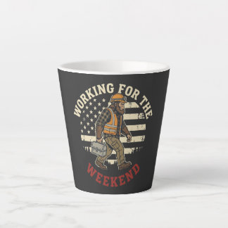 Caneca De Café Latte Camisa engraçada do Dia do Trabalhador Bigfoot com