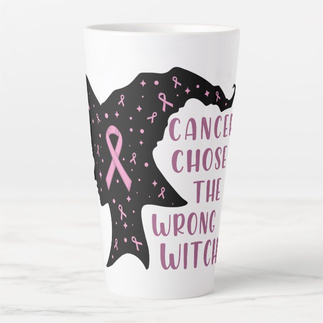 Caneca De Café Latte Cancer escolheu a bruxa errada (Frente)