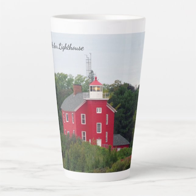 Caneca De Café Latte caneca de latte da Marquette Harbor Lighthouse (Frente)