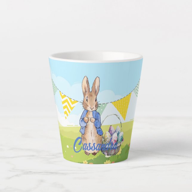 Caneca De Café Latte Cesta de Páscoa de coelho clássico personalizada (Frente)