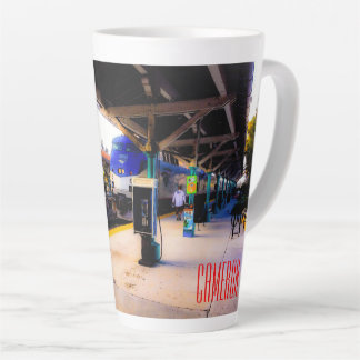 Caneca De Café Latte Chegada ao Track 2