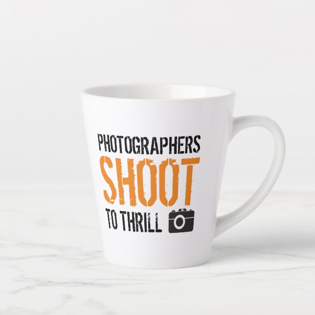 Caneca De Café Latte Citação engraçada: Fotógrafos Atiraram à Gemência. (Direita)