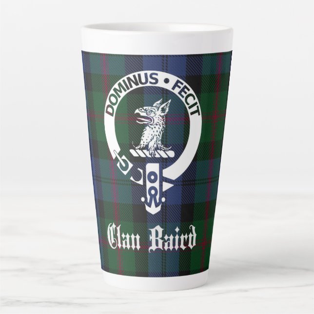 Caneca De Café Latte Clan Baird Crest Crachá e Tartan (Frente)