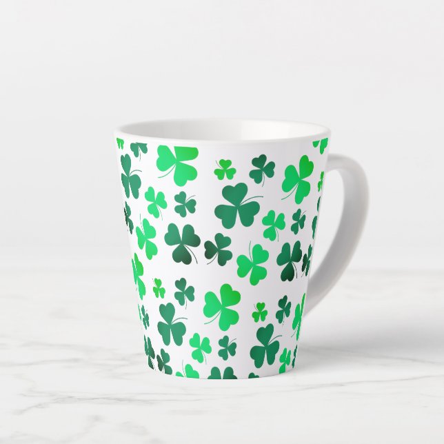 Caneca De Café Latte Clover Shamrock Dia de São Patrício verde irlandês (Ângulo direito)