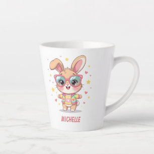 Caneca De Café Latte Coelho fofo com monograma de menina usando óculos