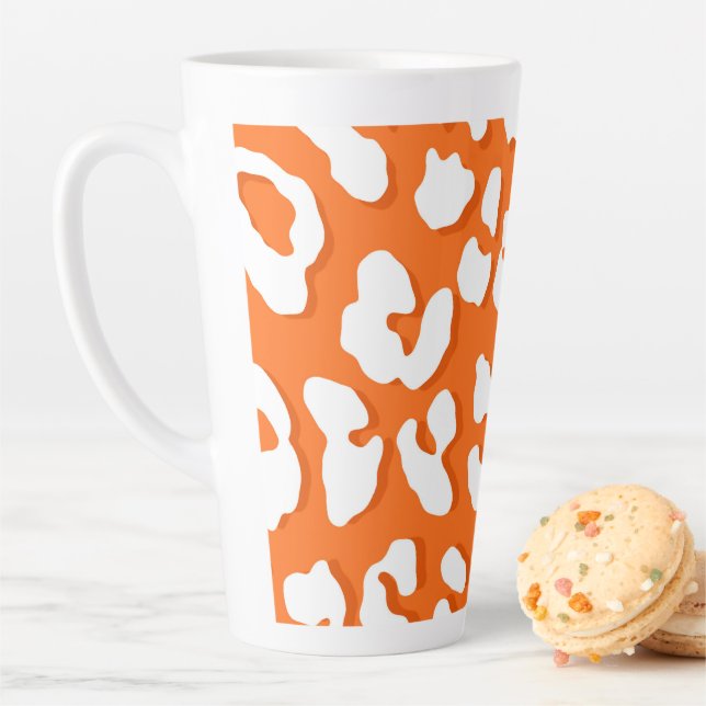 Caneca De Café Latte Cor de laranja da impressão leopardo branca (In Situ)