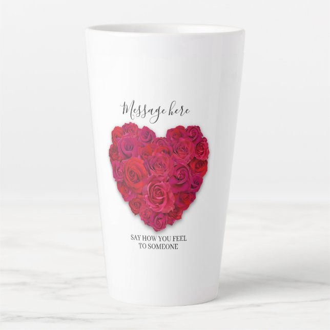 Caneca De Café Latte Coração Floral Romântico Rosa Vermelha com Texto P (Frente)