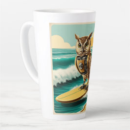 Caneca De Café Latte Coruja-robô venenosa surfando na praia
