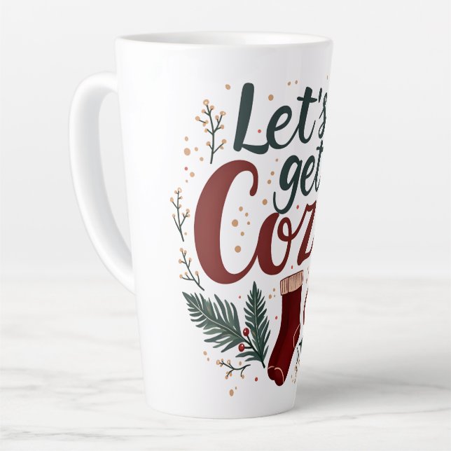 Caneca De Café Latte Cozy Holiday Pine Berry Lettering (Ângulo esquerdo)