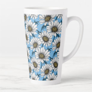 Caneca De Café Latte Daisies, flores silvestres em azul