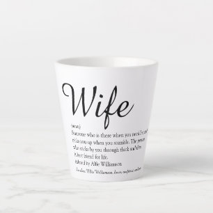 Caneca De Café Latte Definição de Esposa do Script Chic, preto e branco